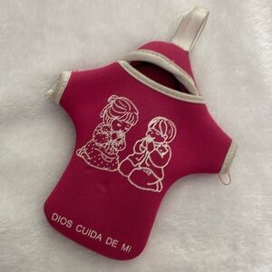 Shirt-shaped mini pouch accessory